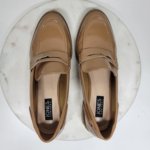 Jones New‎ York Cabeela Loafers Womens 10 Tan Faux Patent Leather Chunky Heels - Picture 3 of 16